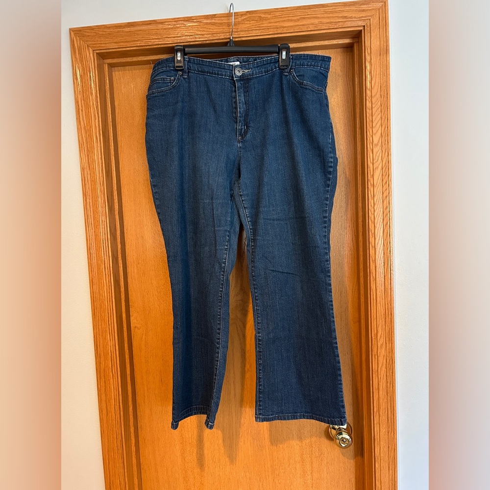 Liz Claiborne Women's Blue Stretch Shorts